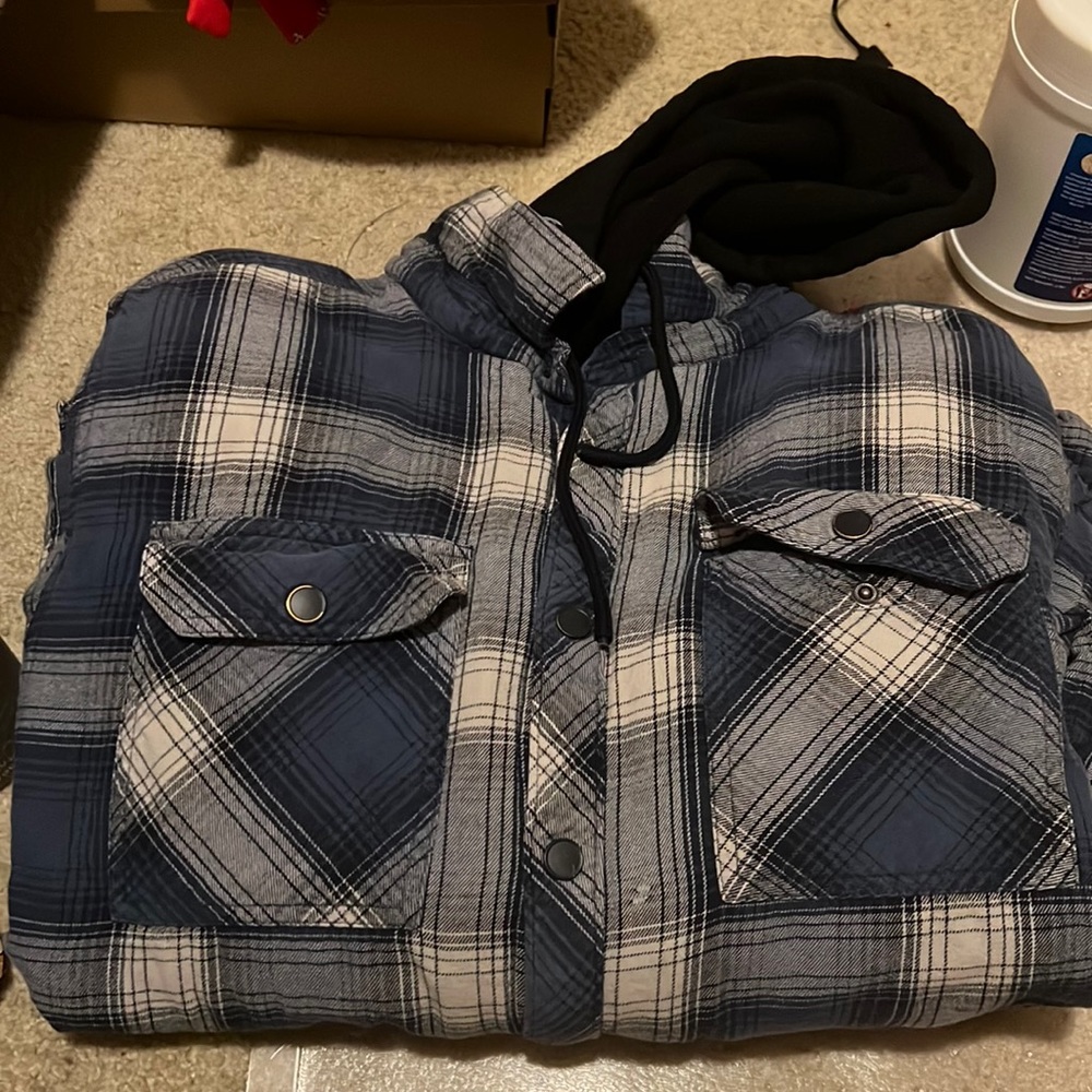 THICK FLANNEL HOODIE